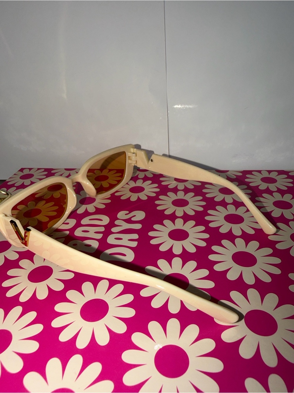 Beige Retro Square Sunglasses - Women Accessories - Picture 3 of 6
